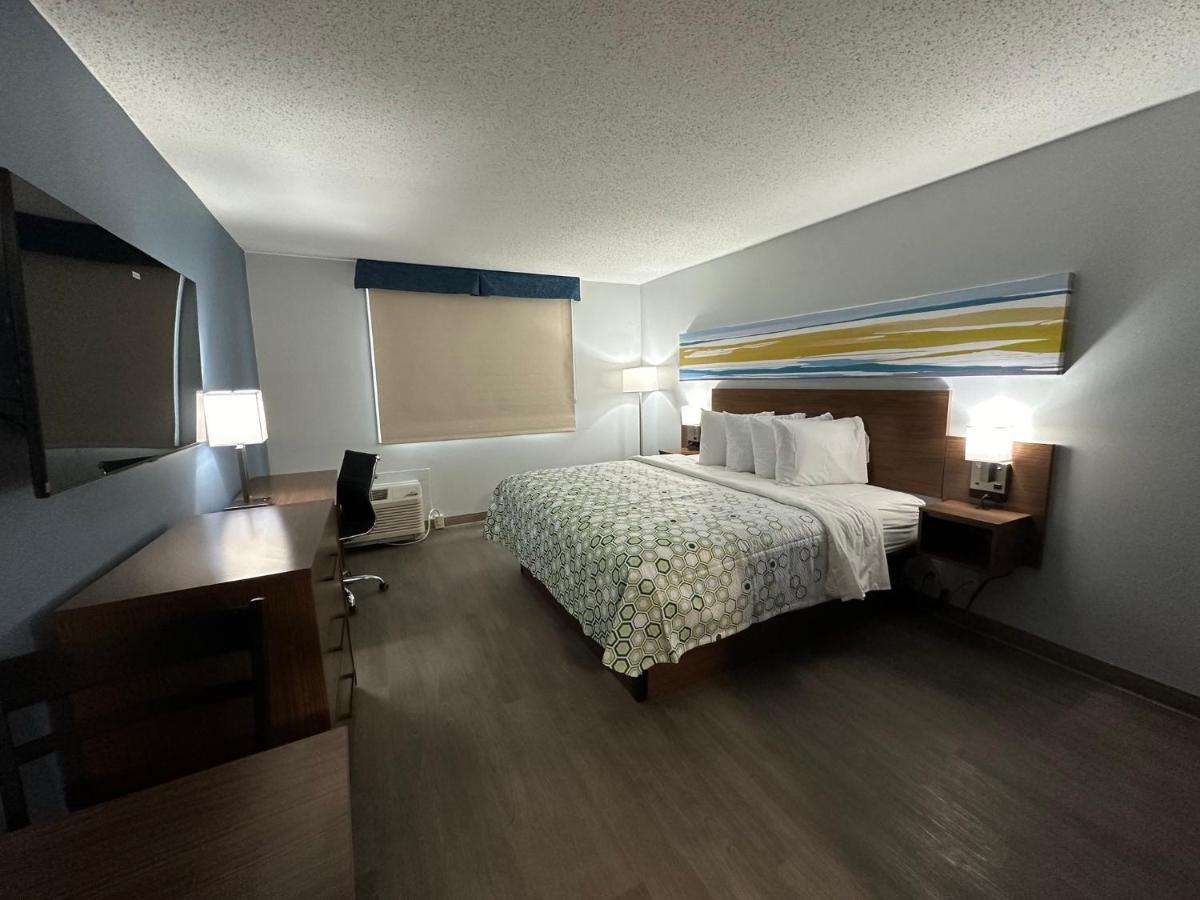 Ramada By Wyndham Cortland Hotel & Conference Center المظهر الخارجي الصورة